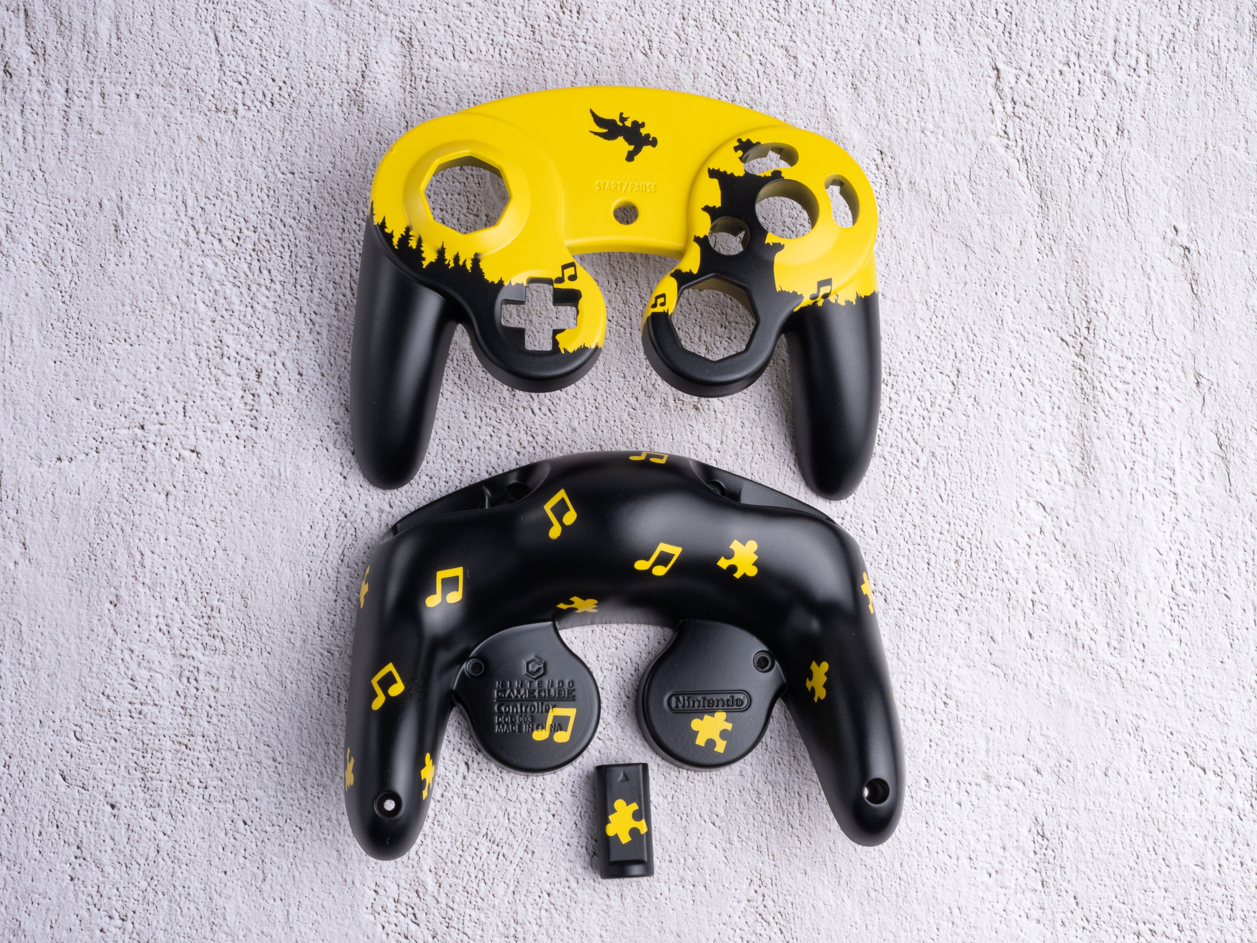 Spiral Mountain / Banjo-Kazooie - Custom Painted GameCube Controller