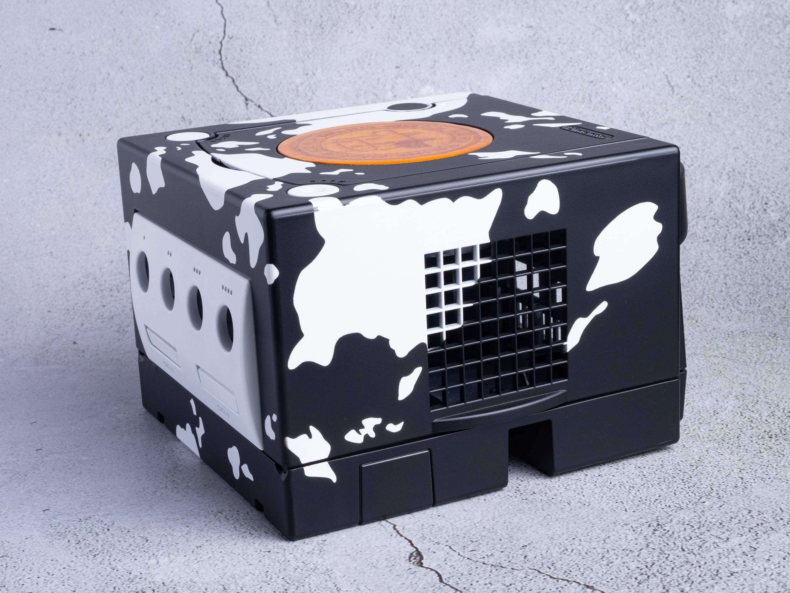 Lonlon Ranch - Custom Nintendo GameCube Console Shells (B-Stock)