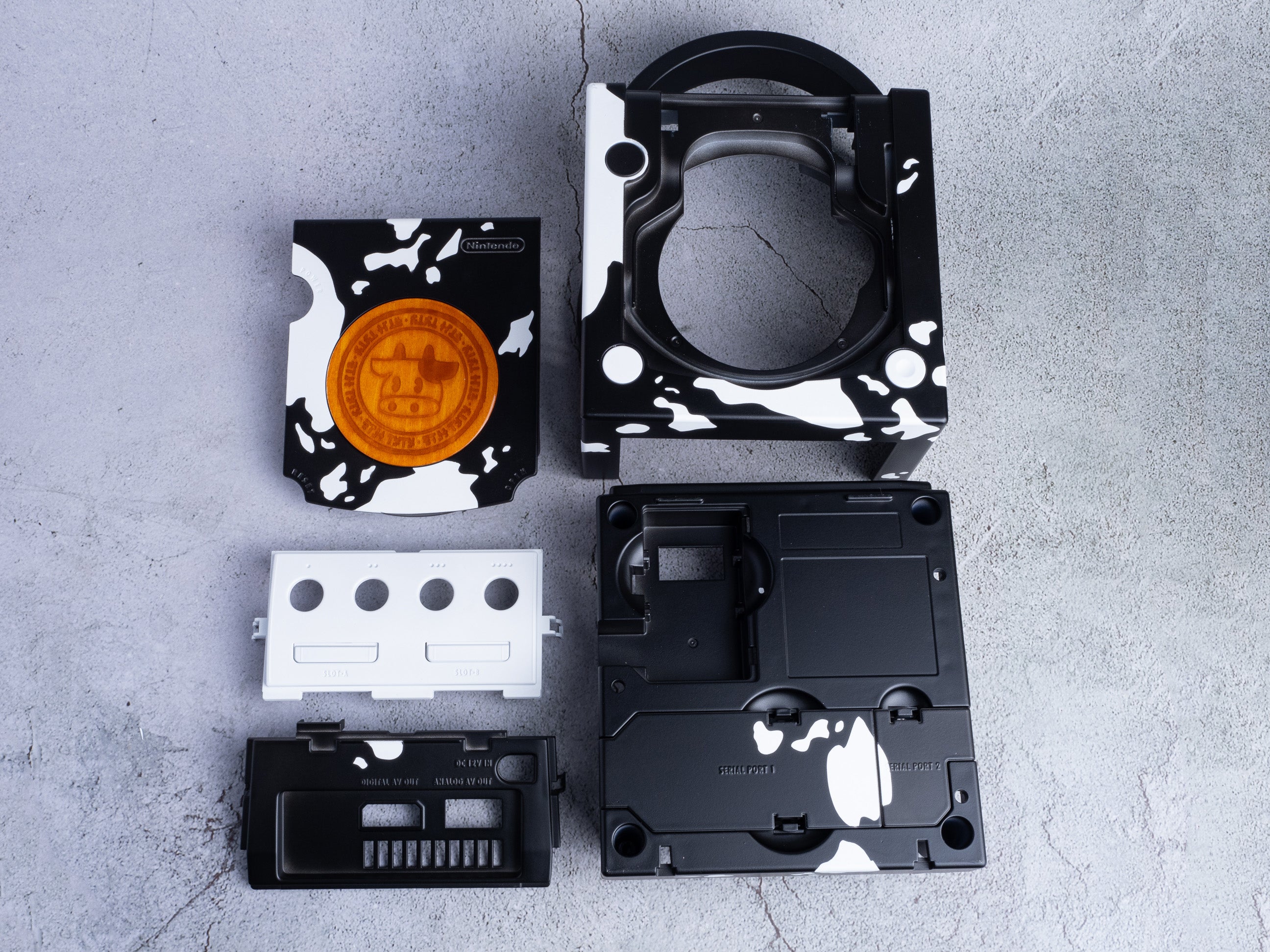 Lonlon Ranch - Custom Nintendo GameCube Console Shells (B-Stock)