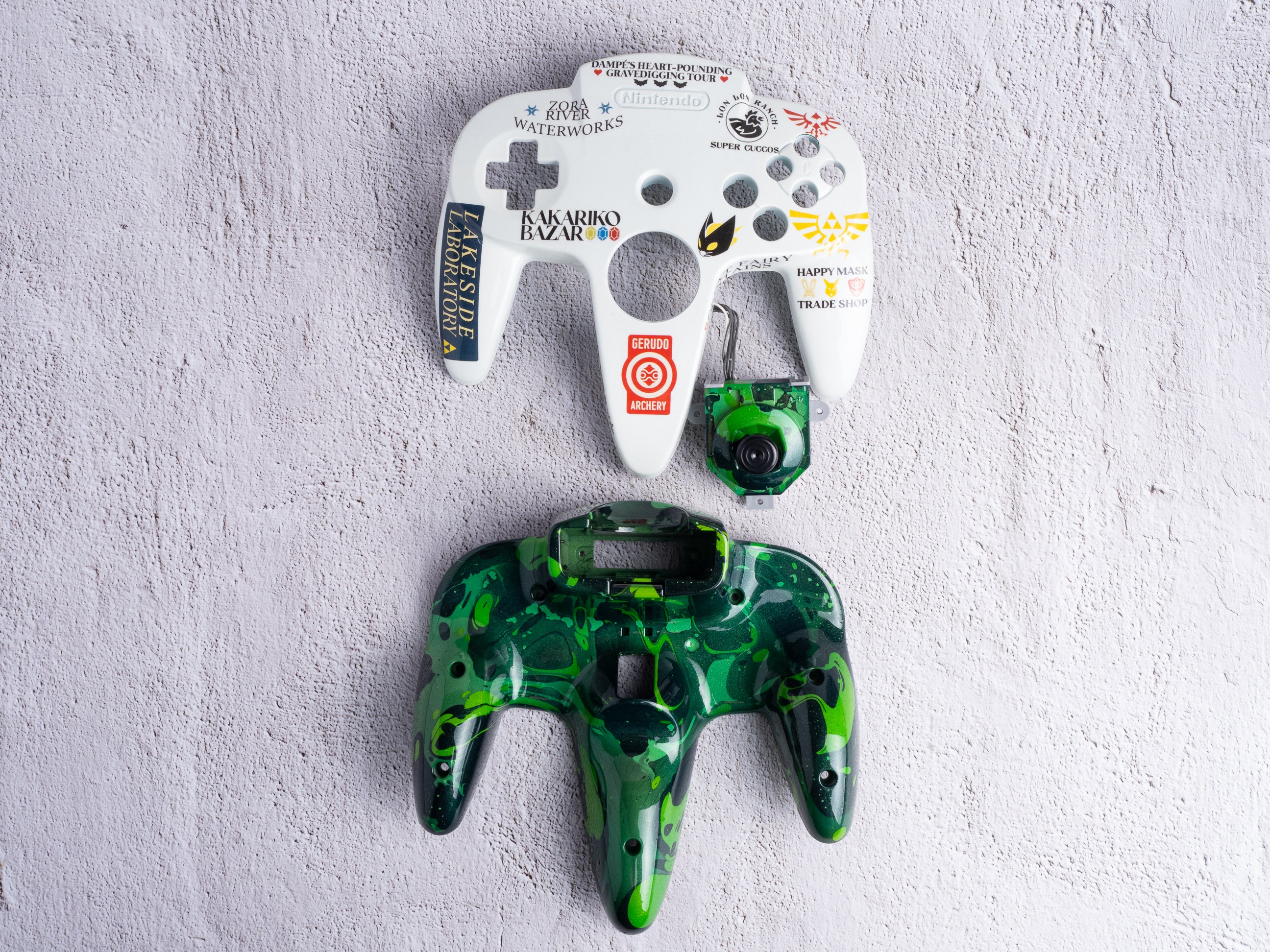 Ocarina of Time - Custom Painted Nintendo 64 Controller Shells
