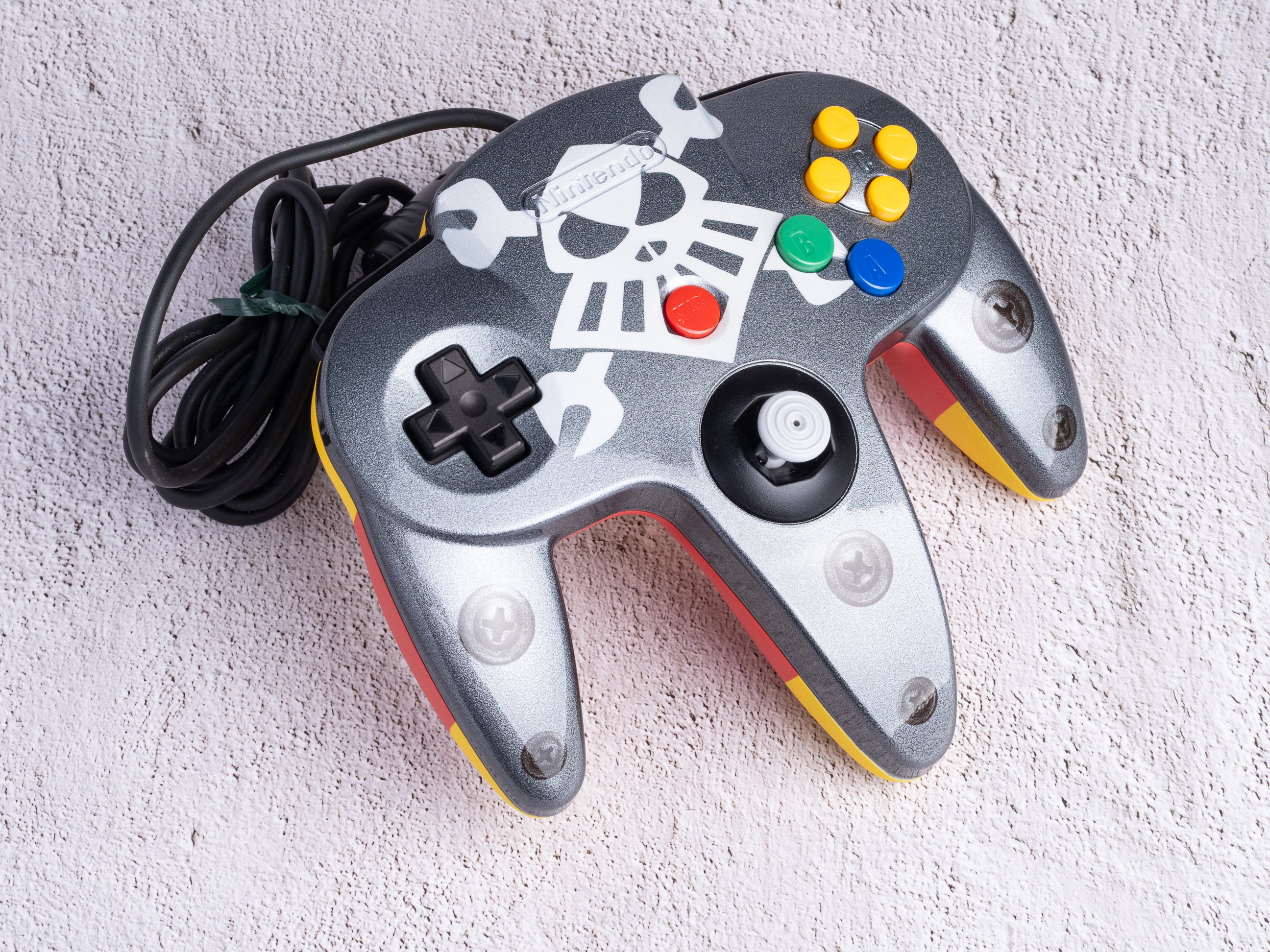 Henchman 800 - Official Custom Painted Nintendo 64 Controller