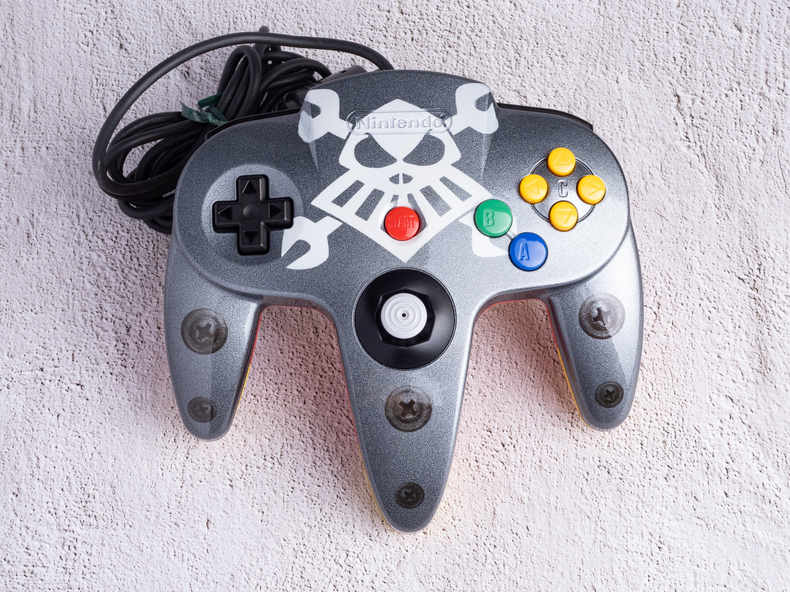 Henchman 800 - Official Custom Painted Nintendo 64 Controller