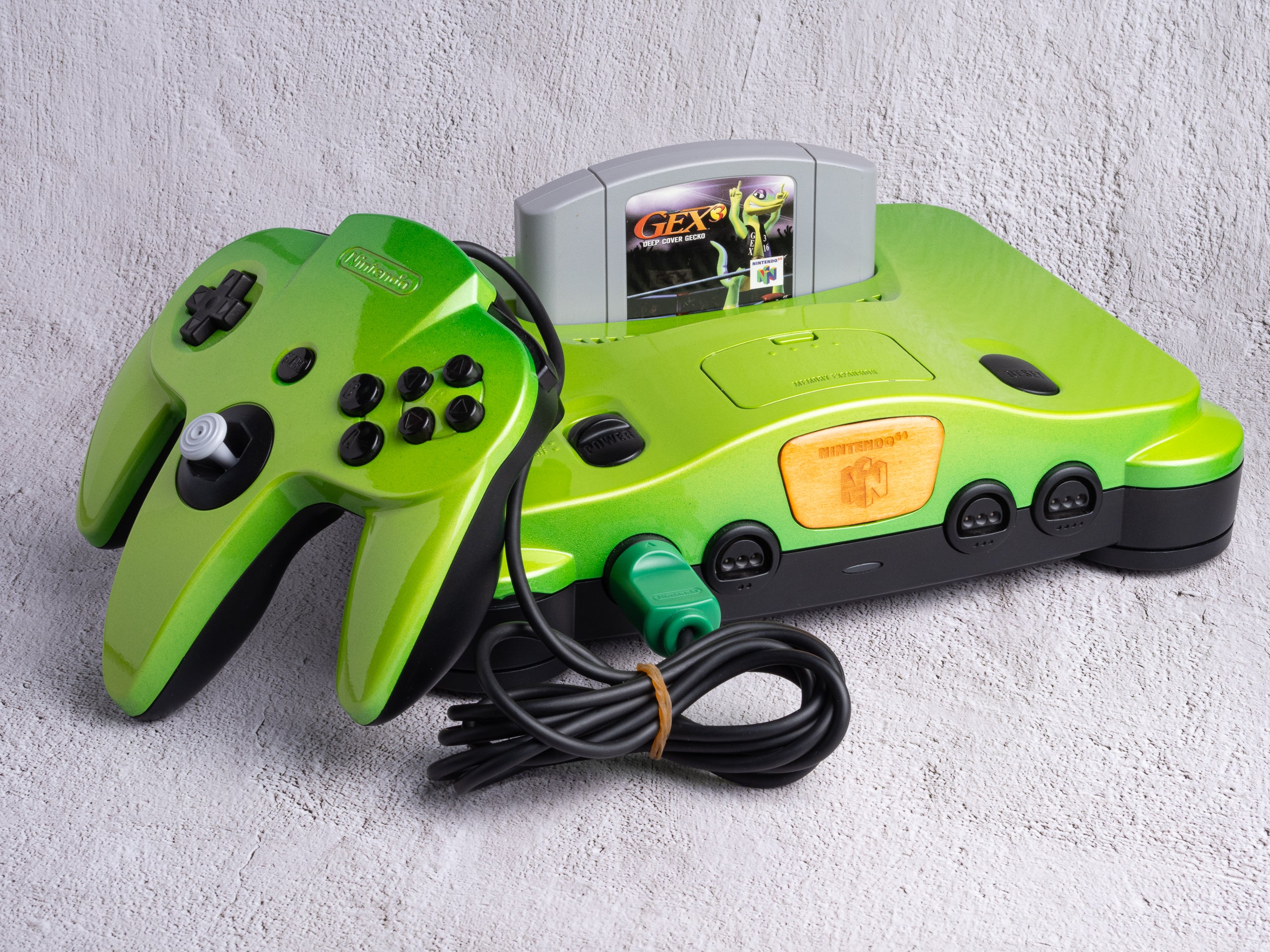 Custom Nintendo 64 - Console + Controller