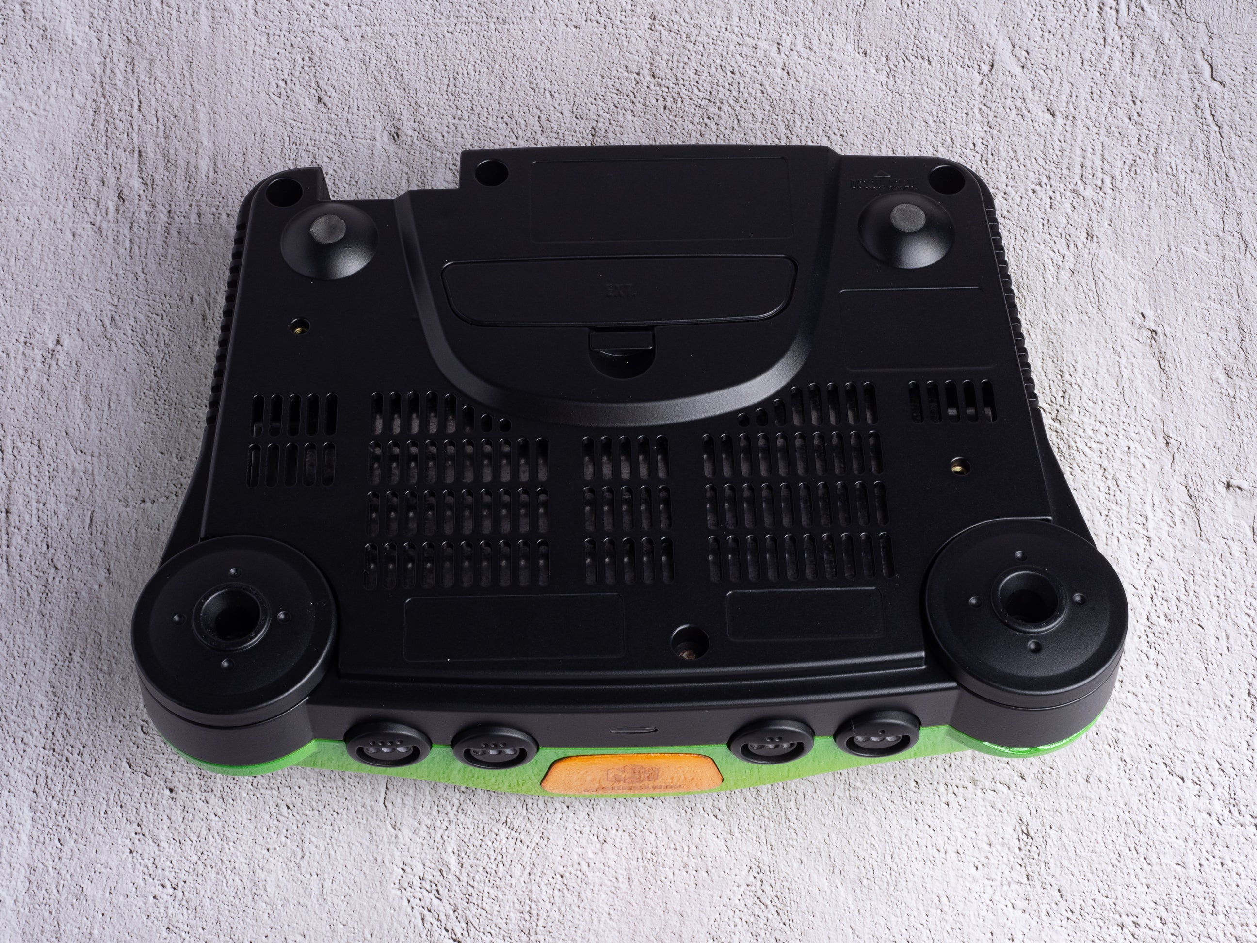 Custom Nintendo 64 - Console + Controller