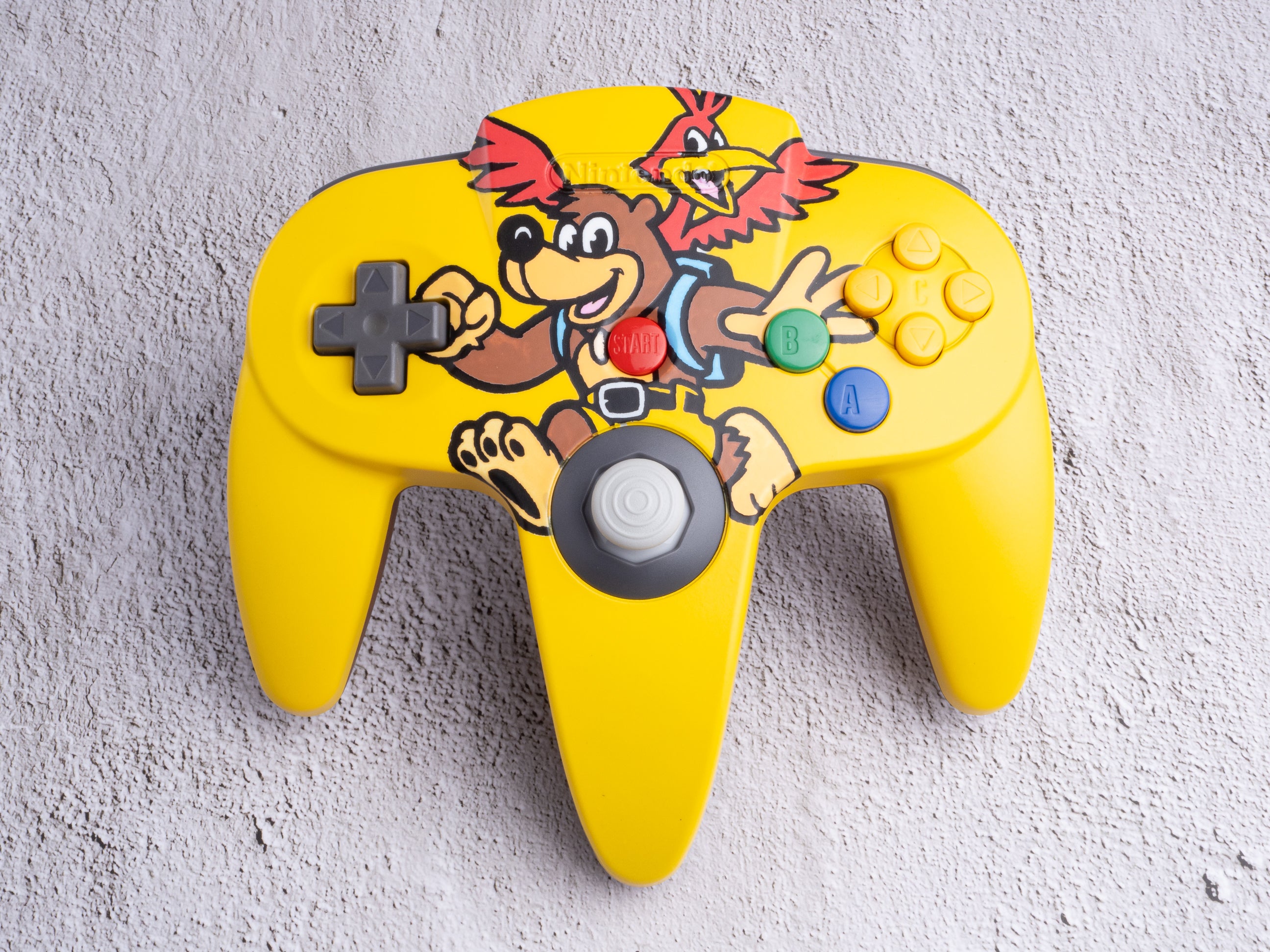 Banjo-Kazooie - Custom Painted Nintendo 64 Controller