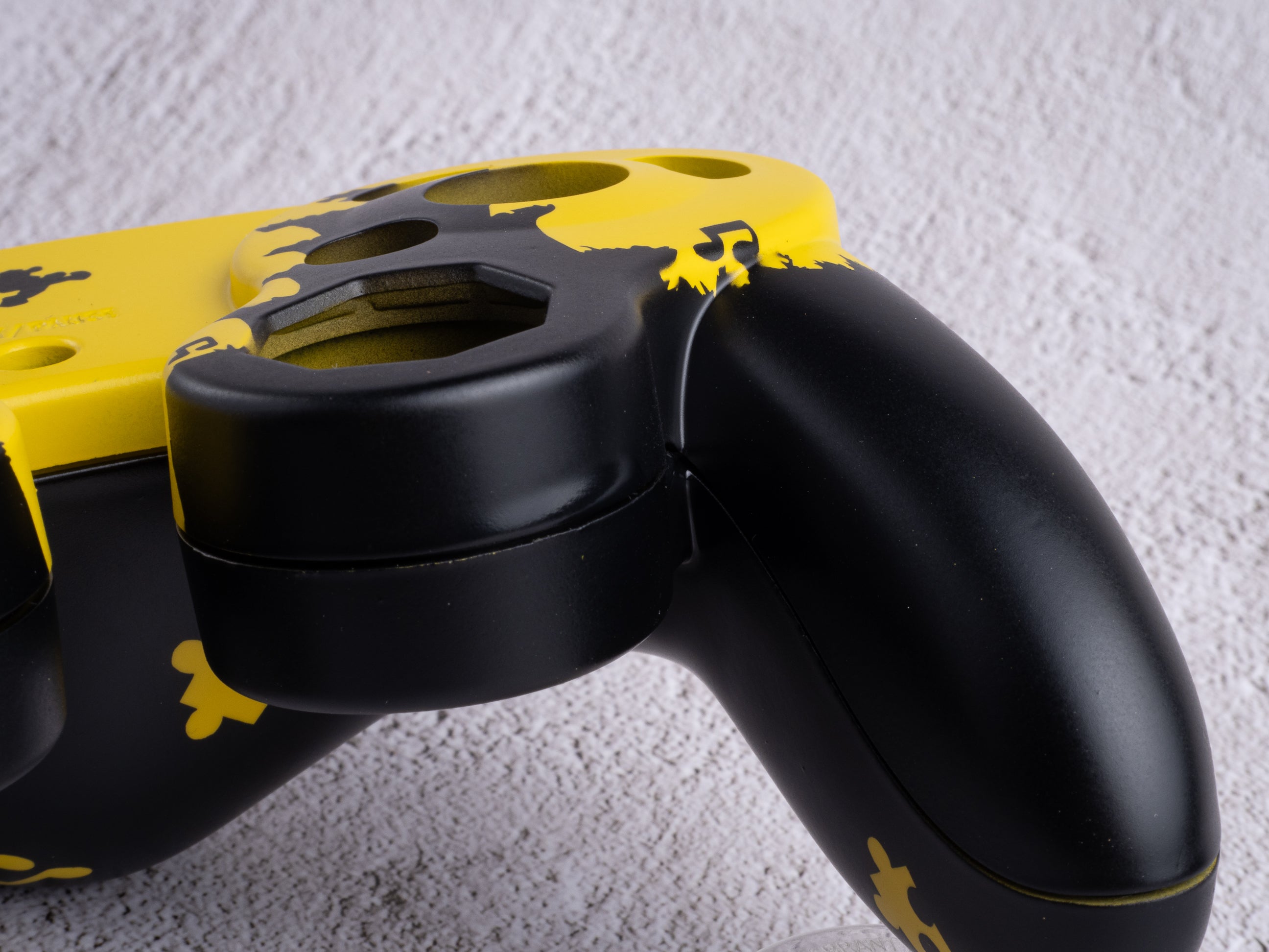 Spiral Mountain / Banjo-Kazooie - Custom Painted GameCube Controller