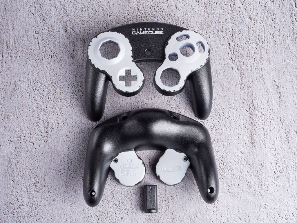 Monochrome - Custom Painted GameCube Controller