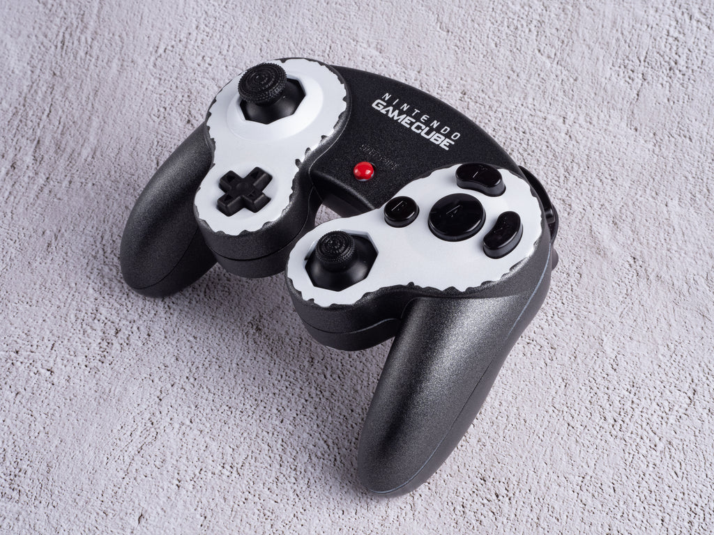 Monochrome - Custom Painted GameCube Controller