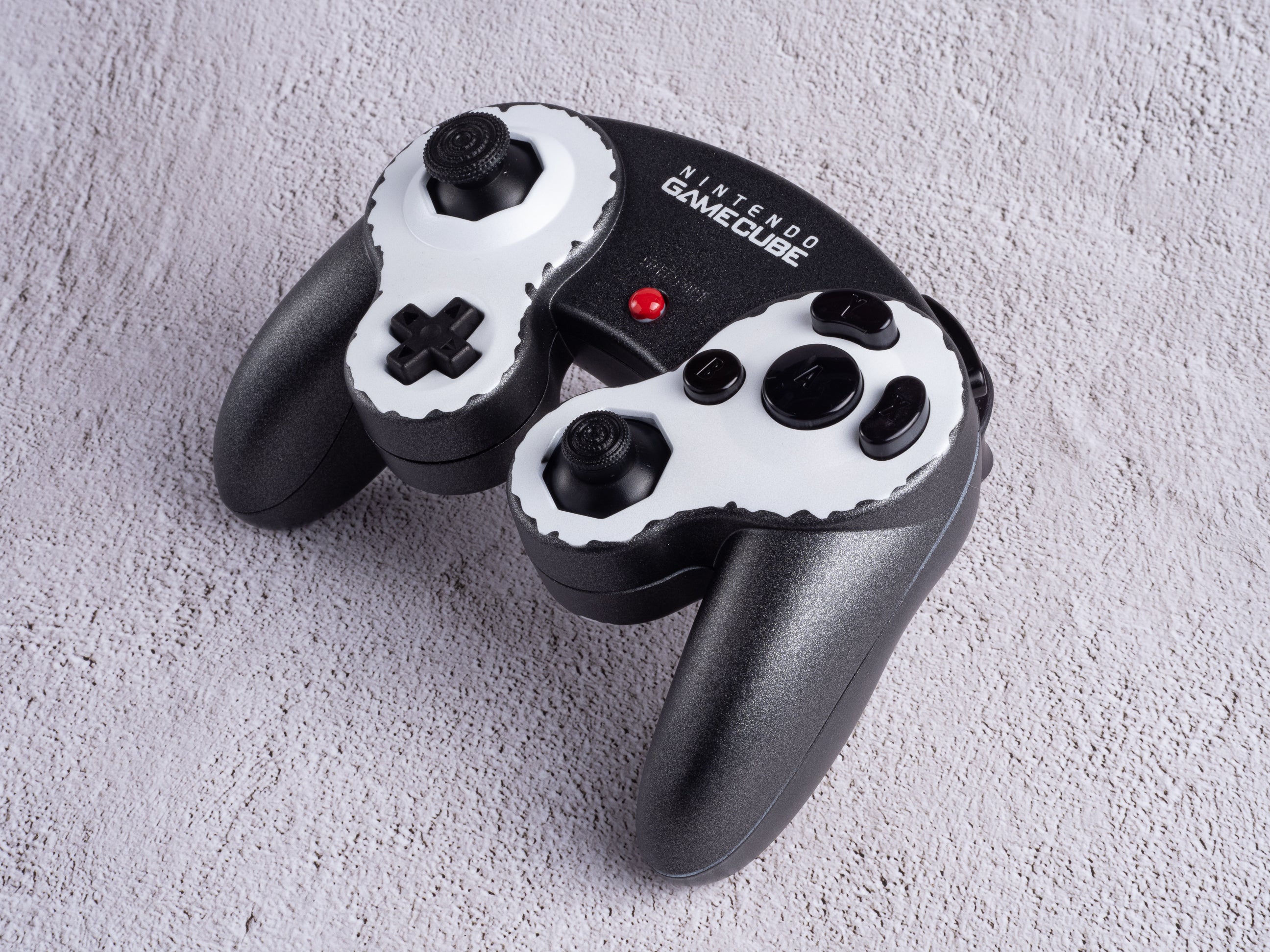 Monochrome - Custom Painted GameCube Controller