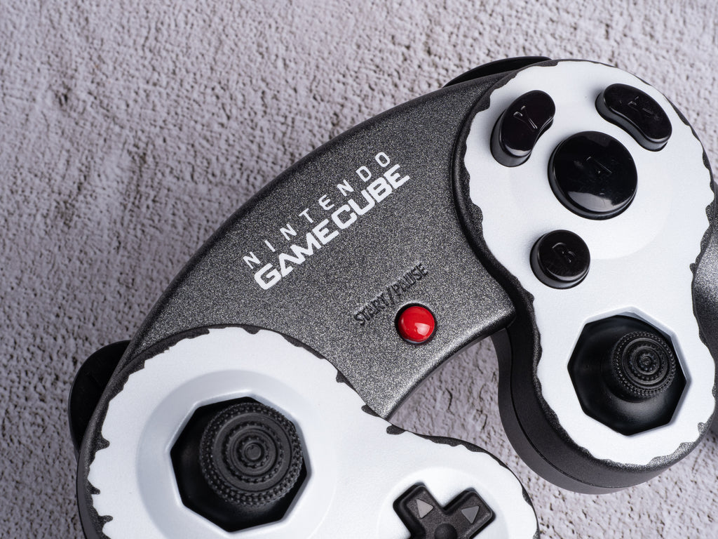 Monochrome - Custom Painted GameCube Controller