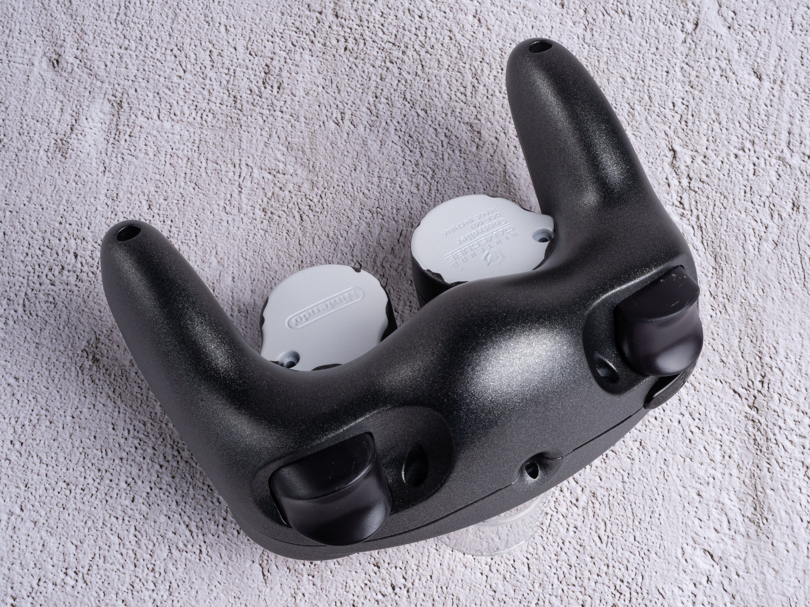 Monochrome - Custom Painted GameCube Controller