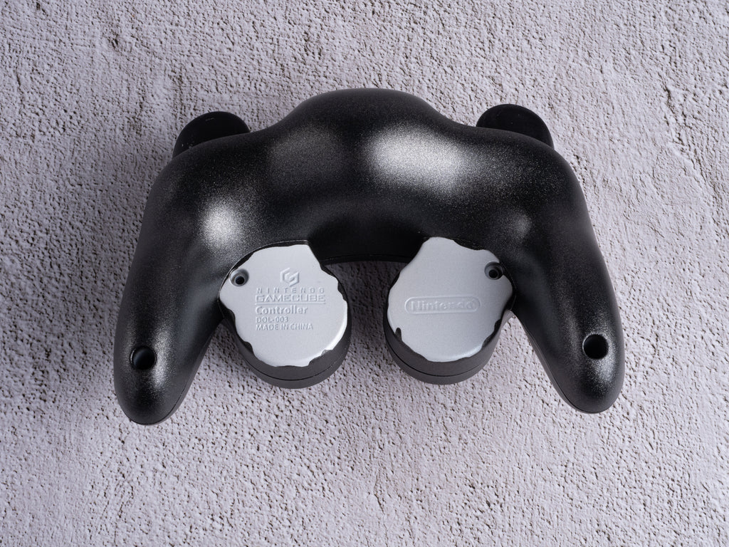 Monochrome - Custom Painted GameCube Controller