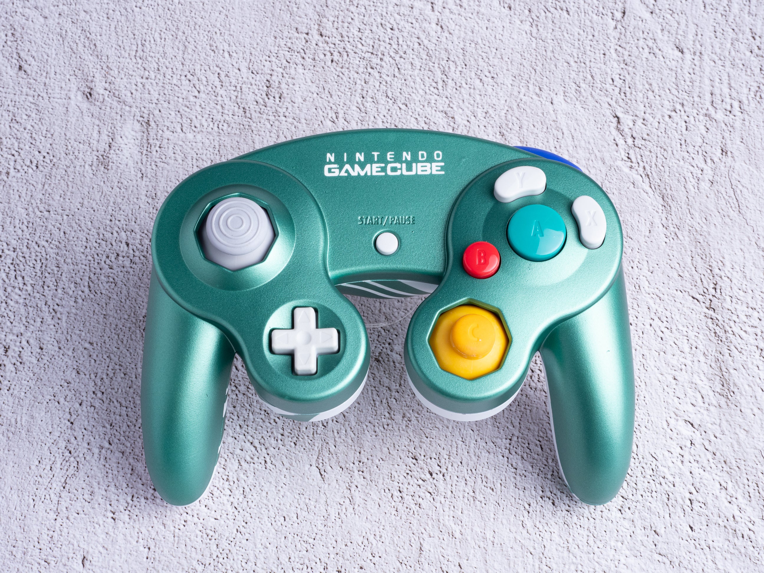 Green & White - Custom Painted GameCube Controller Shells