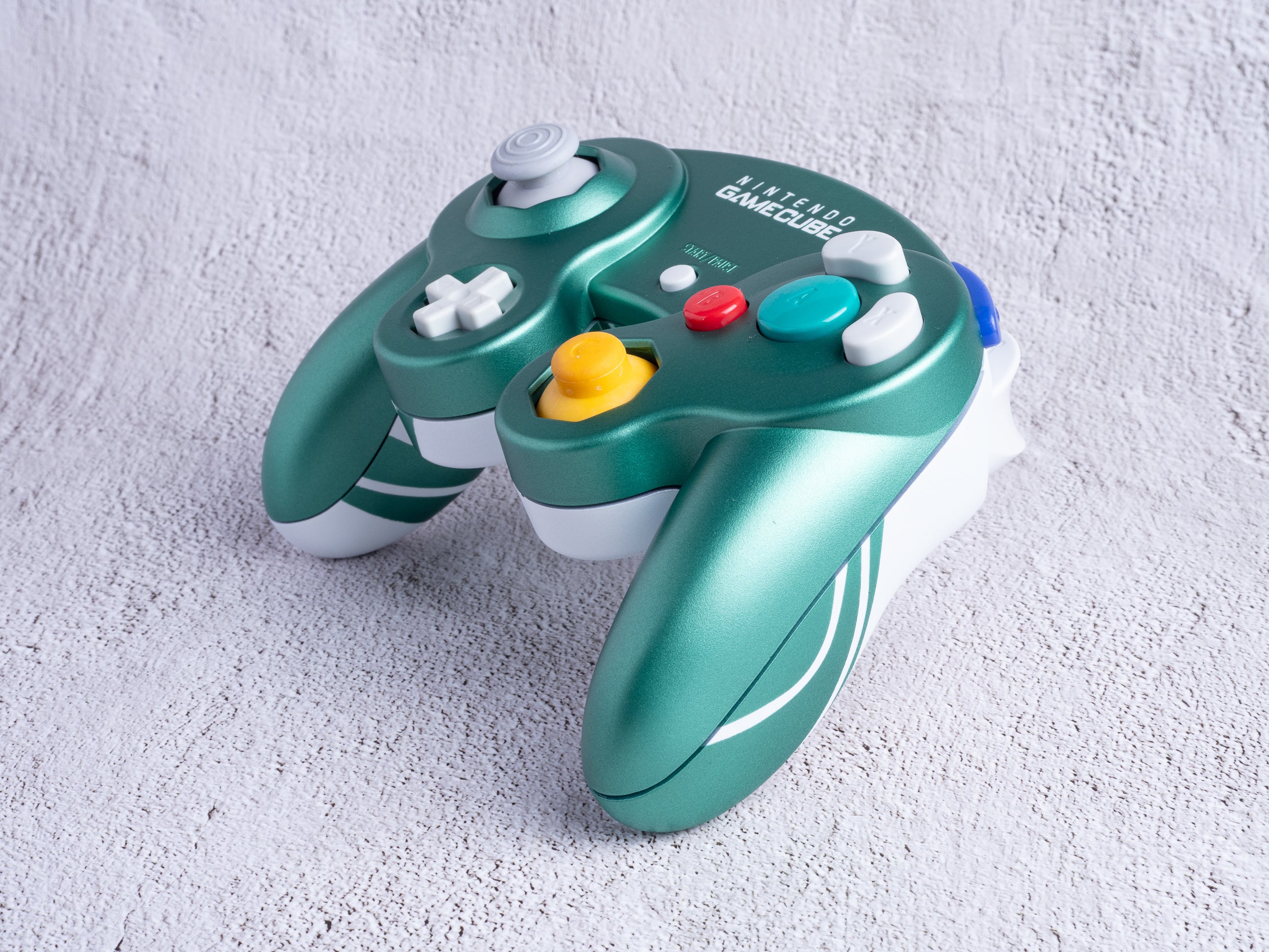 Green & White - Custom Painted GameCube Controller Shells