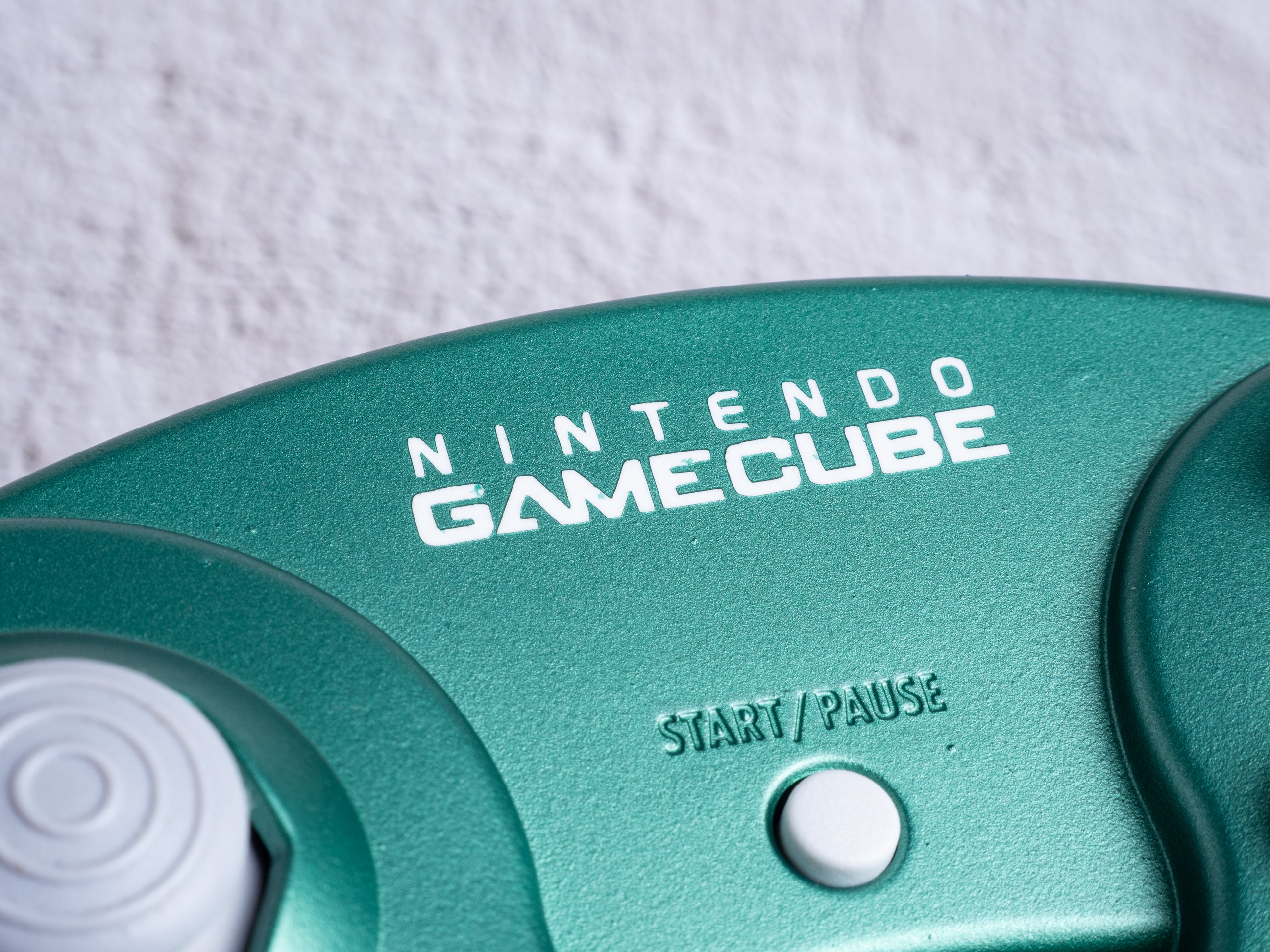 Green & White - Custom Painted GameCube Controller Shells