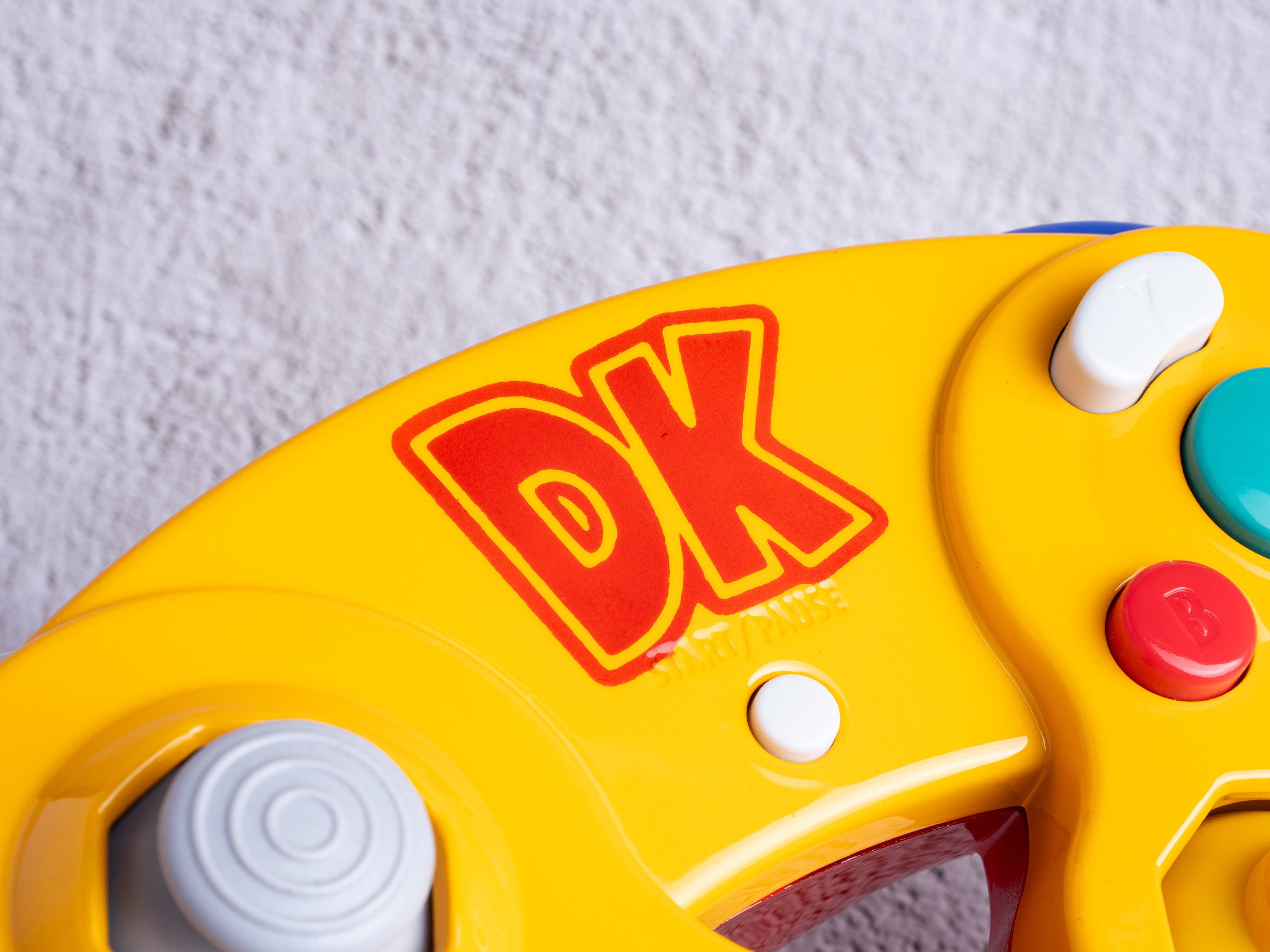 Donkey Kong - Custom Painted GameCube Controller Shells
