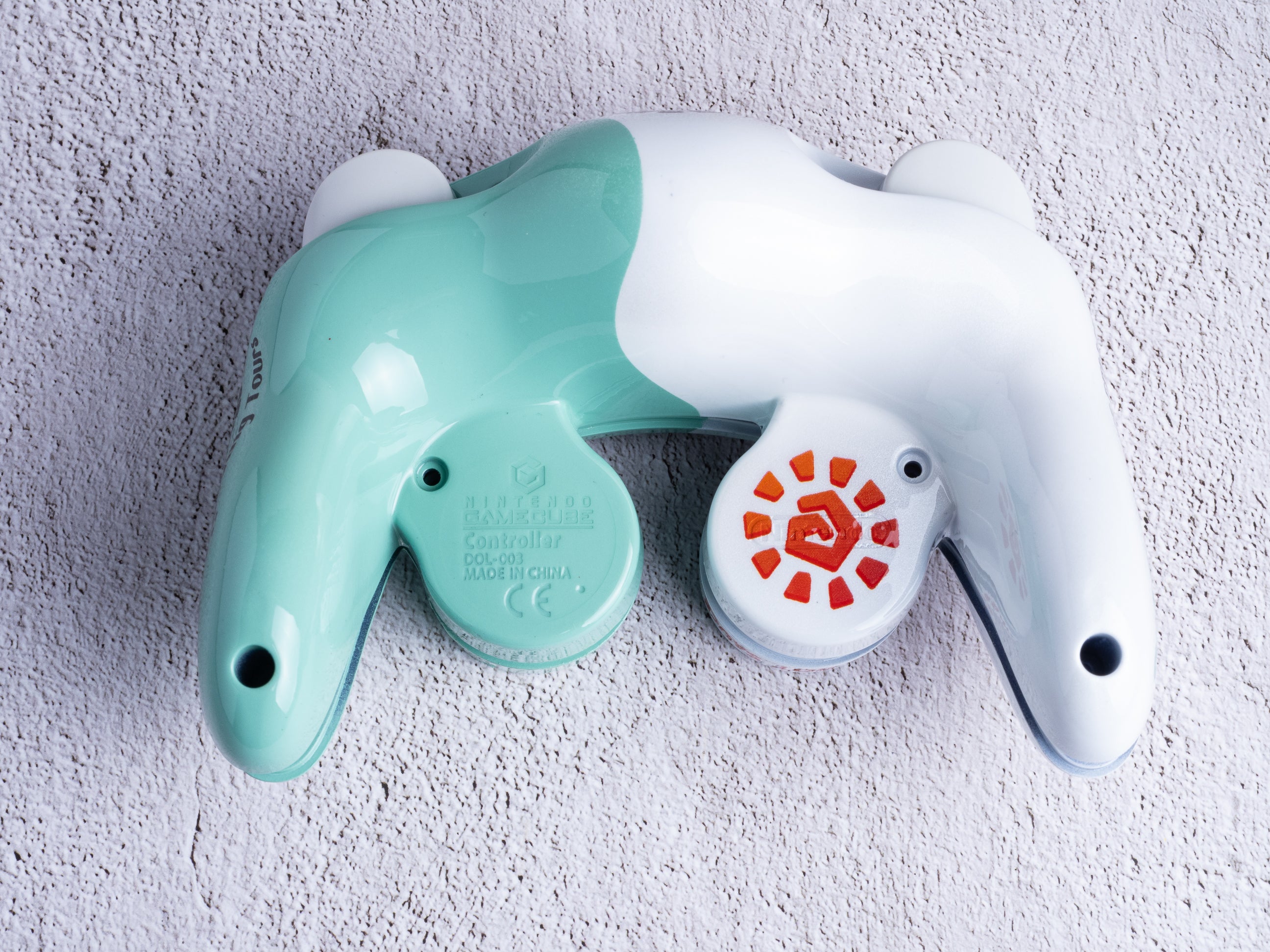 Super Mario Sunshine - Custom Painted GameCube Controller Shells