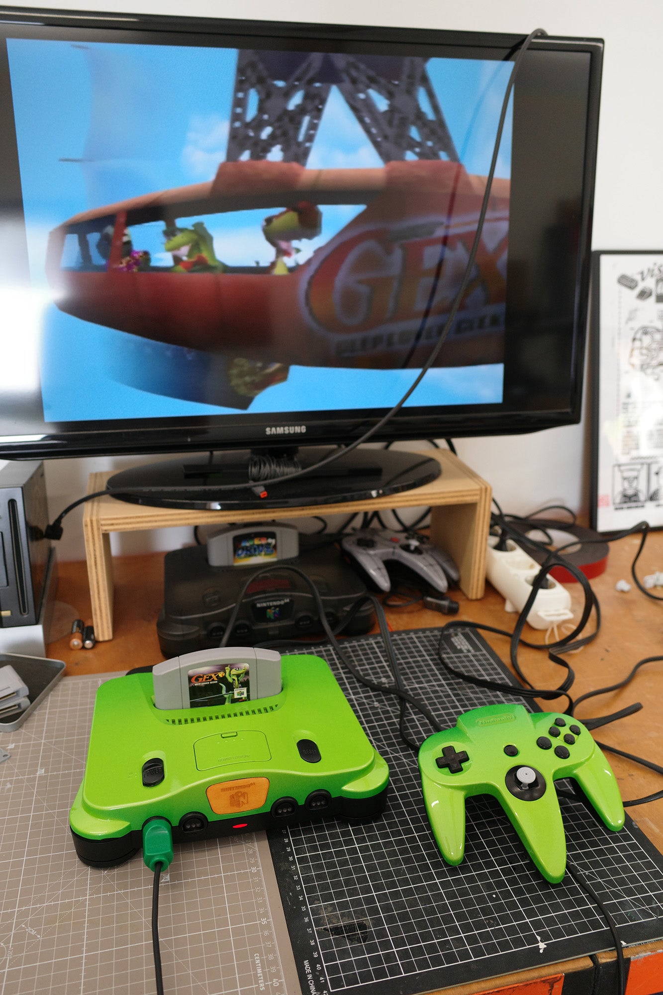 Custom Nintendo 64 - Console + Controller